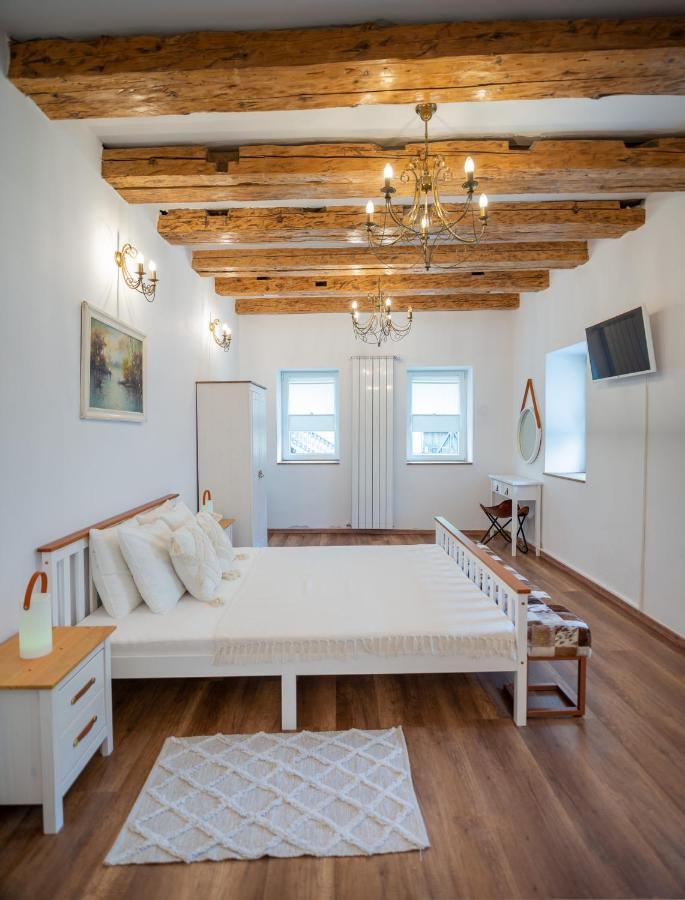 Fernweh Haus Brasov Hotel Kültér fotó
