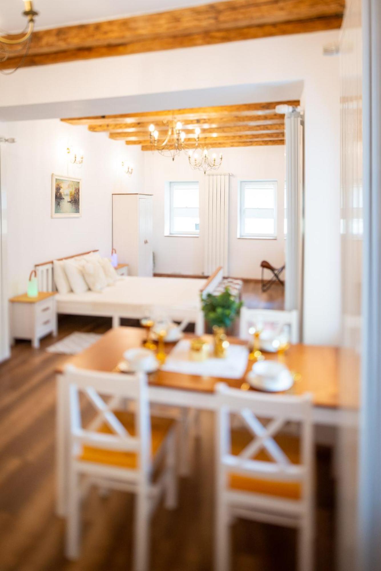 Fernweh Haus Brasov Hotel Szoba fotó